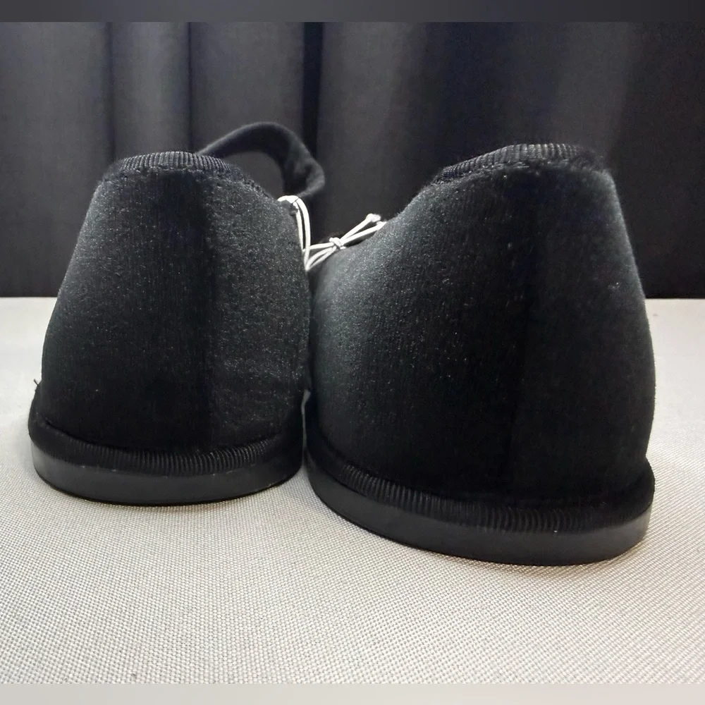 Universal Thread Black Velvet Flats W/ Buckle Strap - NWT - Picture 5 of 8